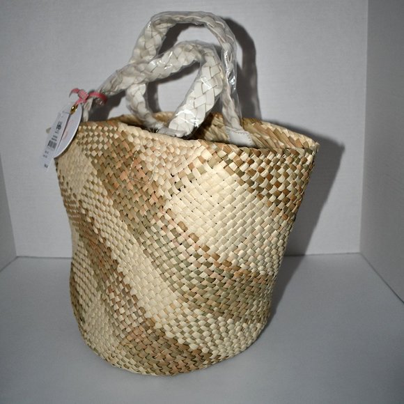 BTB Los Angeles Frankie Tote Bag in Crisscross Pattern Straw in Sand/Natural # - Picture 5 of 6